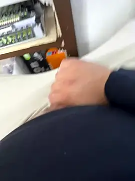 Snapshot of buri232 chatting on 09.13.25 buri232 online show from 09.13.25