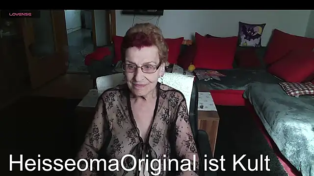 HeisseomaOriginal online show from 06.10.26