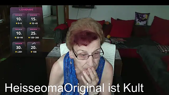 HeisseomaOriginal online show from 06.15.26