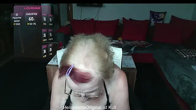 HeisseomaOriginal online show from 07.22.26