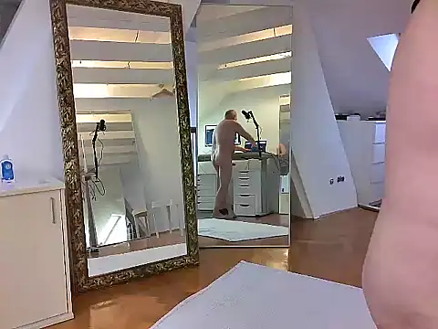 Snapshot of tobi_jerker chatting on 01.02.25 tobi jerker online show from 01.02.25