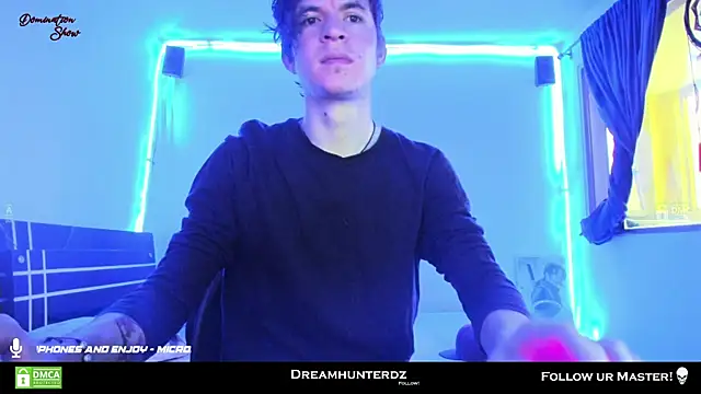 Snapshot of Headhunterdz chatting on 03.05.25 Headhunterdz online show from 03.05.25