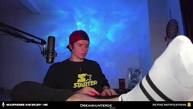 Snapshot of Headhunterdz chatting on 09.09.25 Headhunterdz online show from 09.09.25