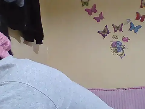 Snapshot of miss_melis chatting on 04.19.26 miss melis online show from 04.19.26