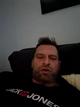 Snapshot of Mjn34 chatting on 10.26.25 Mjn34 online show from 10.26.25