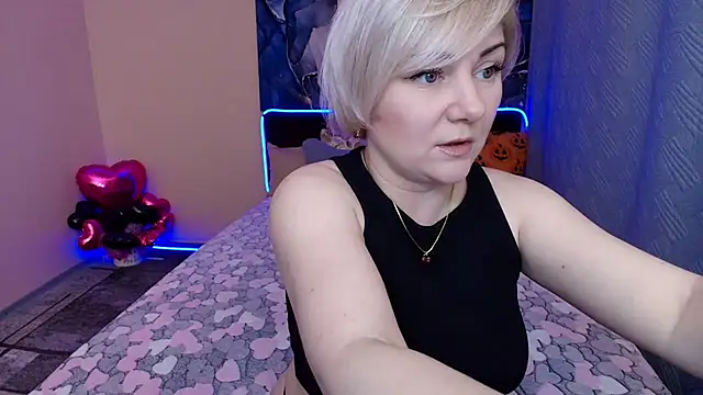 BlondPearl online show from 10.27.25