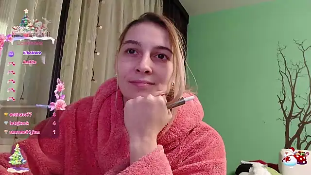 Snapshot of lovingfeetheels chatting on 12.12.24 lovingfeetheels online show from 12.12.24