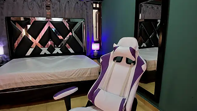 Linda4Petite online show from 03.02.25