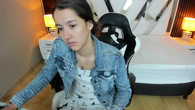 Linda4Petite online show from 07.19.26