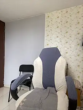 Snapshot of NatashaCruz- chatting on 03.20.25 NatashaCruz- online show from 03.20.25