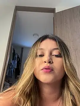 lunablossom  online show from 12.27.24