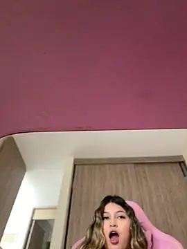 lunablossom  online show from 12.21.25