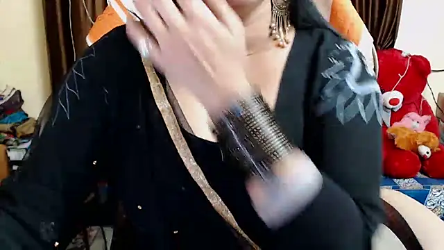 Naughty Kashish online show from 12.14.24