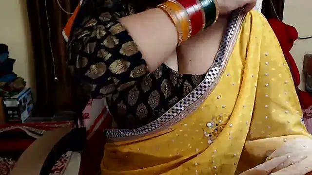 Naughty Kashish online show from 12.24.24