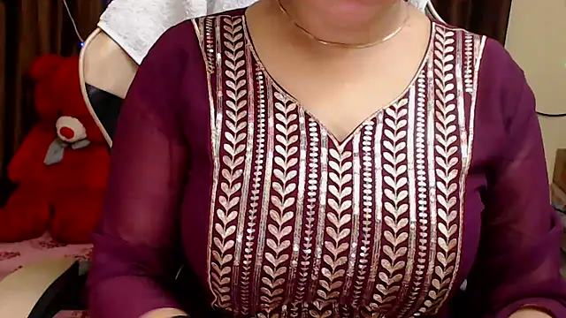 Naughty Kashish online show from 09.29.25