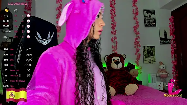 Snapshot of gabrielatafur_ chatting on 01.18.25 gabrielatafur online show from 01.18.25