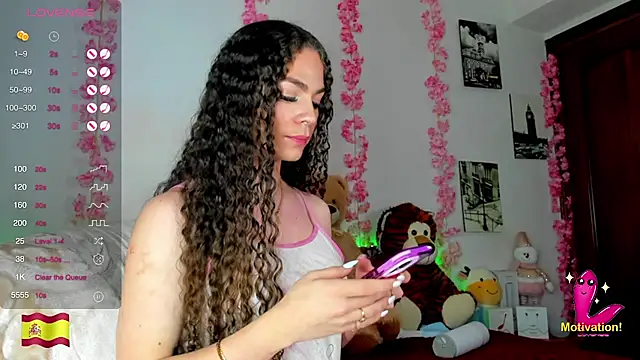 Snapshot of gabrielatafur_ chatting on 02.12.25 gabrielatafur online show from 02.12.25