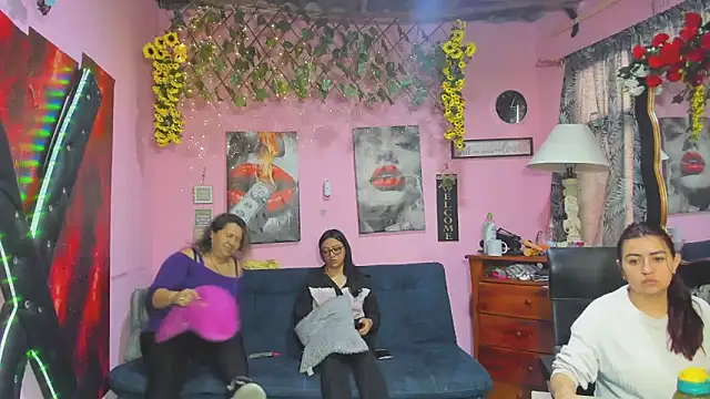 lesbiancuple online show from 04.07.26