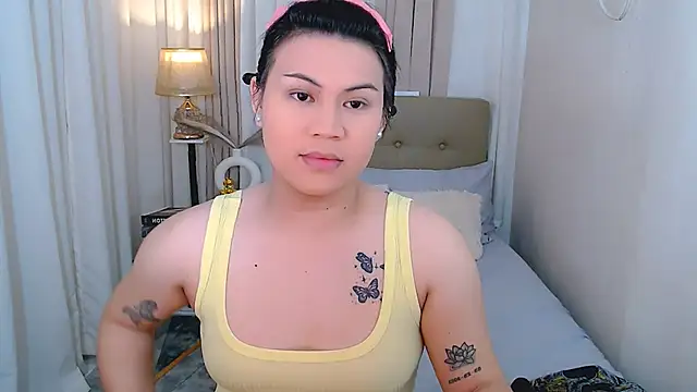 Snapshot of Mimi_Cums chatting on 11.30.25 Mimi Cums online show from 11.30.25