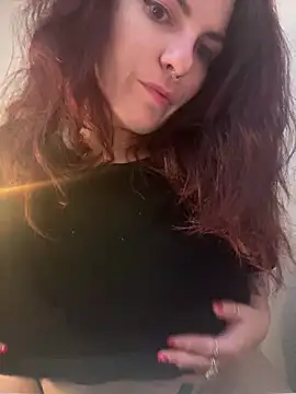 LunaMoongirl online show from 12.16.24