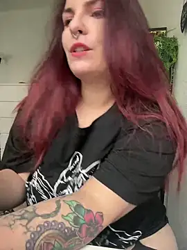 LunaMoongirl online show from 01.30.25