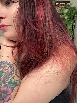 LunaMoongirl online show from 02.04.25