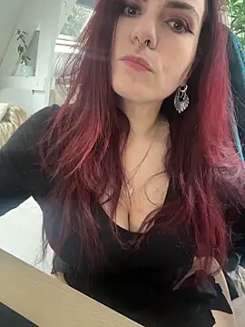 LunaMoongirl online show from 02.10.26