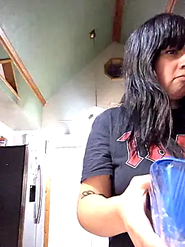 AriannaPena online show from 11.14.25