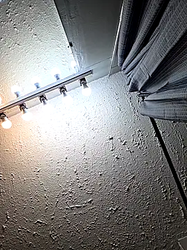 AriannaPena online show from 11.26.25