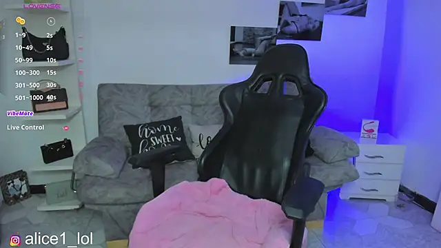 Snapshot of candy_alicee chatting on 11.07.25 candy alicee online show from 11.07.25