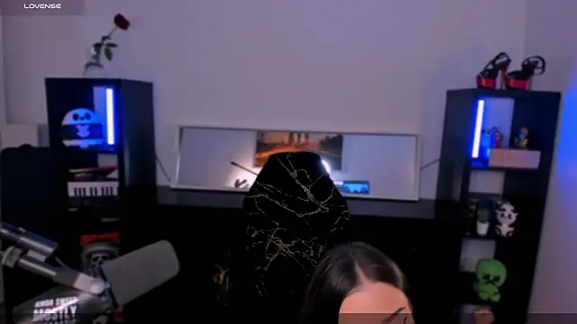 Snapshot of SofiRusselle chatting on 01.12.26 SofiRusselle online show from 01.12.26