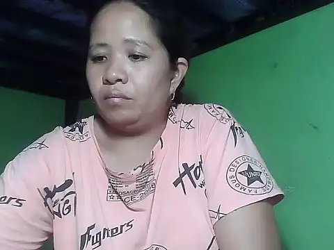 Snapshot of sweetlady_pinay chatting on 04.18.26 sweetlady pinay online show from 04.18.26