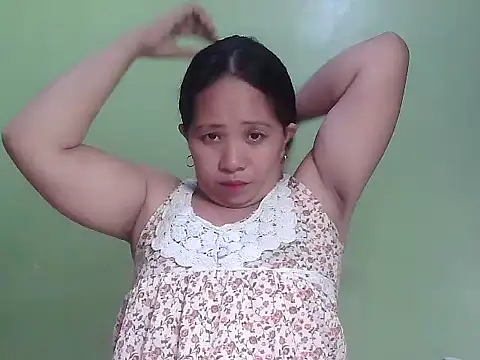 Snapshot of sweetlady_pinay chatting on 04.19.26 sweetlady pinay online show from 04.19.26