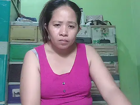 Snapshot of sweetlady_pinay chatting on 04.26.26 sweetlady pinay online show from 04.26.26