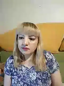 stefanyharper16 online show from 09.15.25