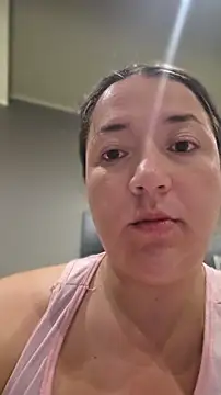 isabella rossse online show from 04.10.26