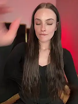 Snapshot of KarissaChantelle chatting on 12.25.24 KarissaChantelle online show from 12.25.24