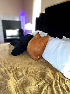 Snapshot of KarissaChantelle chatting on 09.29.25 KarissaChantelle online show from 09.29.25