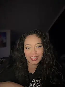 Snapshot of CarmelaAnthony chatting on 03.20.25 CarmelaAnthony online show from 03.20.25