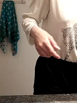 Moi Lina online show from 09.09.25