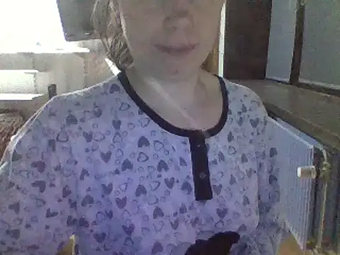 Moi Lina online show from 12.03.25