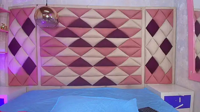 Snapshot of agath_69 chatting on 10.29.25 agath 69 online show from 10.29.25