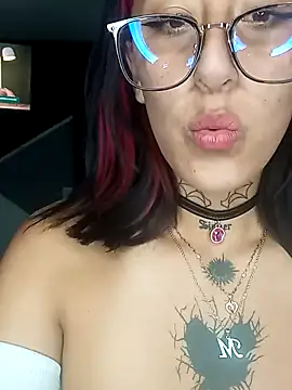 Snapshot of Mariana_Joness chatting on 01.01.25 Mariana Joness online show from 01.01.25