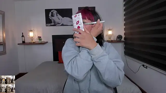 Snapshot of Mariana_Joness chatting on 01.06.25 Mariana Joness online show from 01.06.25