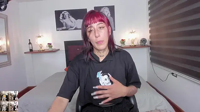 Snapshot of Mariana_Joness chatting on 01.13.25 Mariana Joness online show from 01.13.25