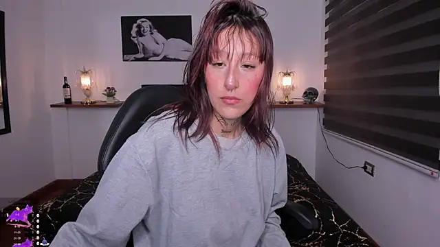 Snapshot of Mariana_Joness chatting on 09.18.25 Mariana Joness online show from 09.18.25