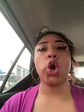 Snapshot of 420Geminis chatting on 12.20.24 420Geminis online show from 12.20.24