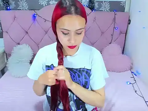 Snapshot of GiannaGoddes chatting on 01.04.25 GiannaGoddes online show from 01.04.25