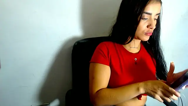 lorensweet77 online show from 12.17.24