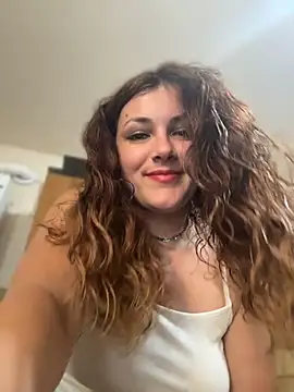 Snapshot of DaisyVibesss chatting on 07.19.26 DaisyVibesss online show from 07.19.26